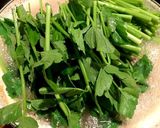 簡単に出来る☆シンプルせり鍋!作り方4写真