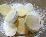 揚げずにヘルシー☆さつまいもの衣焼き作り方2写真