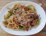 味付けは麺つゆだけ♪焼きうどん！作り方4写真