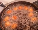 作りおきですよ！『鶏ミンチの揚げ団子』作り方3写真