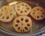 夕食おもてなし♪ほくほく♪蓮根の煮物作り方4写真