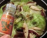 キャベツ丸ごと1個コリアンダー入りスープ作り方3写真