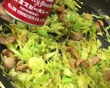 カレー味のキャベツとウインナー炒め作り方4写真