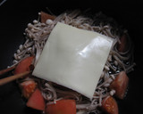 紅茶香るトマトとえのきのチーズ炒め作り方3写真
