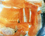 サーモンのアラを使って　節約鮭茶漬け作り方1写真