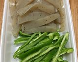 弁当の副菜、つまみに！こんにゃくピーマン作り方1写真