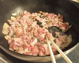ニンニク風味　たっぷり根菜と豚肉の炒め煮作り方4写真