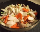 ニンニク風味　たっぷり根菜と豚肉の炒め煮作り方7写真