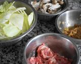 豚肉とキャベツのりんご味噌炒め作り方1写真