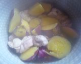 ほっこり♡鶏肉とさつま芋の甘辛煮♪作り方4写真