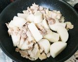 大根と豚バラ肉の炒め煮作り方12写真