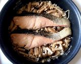 秋鮭とキノコの炊き込みご飯作り方7写真