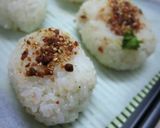spicy〰な　焼き肉風味のおむすび作り方6写真