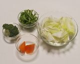 【一人鍋】たっぷり野菜とチキンの玉ねぎ鍋作り方3写真
