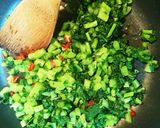ほかほかご飯に！大根葉のピリ辛炒め作り方3写真