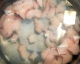 豆苗と鶏胸肉のさっぱりスープ作り方2写真