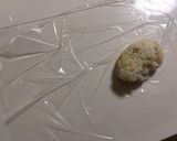 ラップで簡単＊ミニおにぎり＊子供お弁当作り方2写真