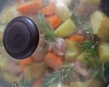 ローズマリー香る鶏もも肉と根菜のソテー作り方4写真