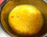 トマトと卵のコンソメ炒め作り方1写真