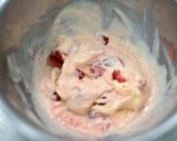 いちごとバニラのクッキーサンドアイス作り方5写真