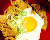 簡単♪5分☆他人丼2☆(生姜焼き丼)作り方3写真