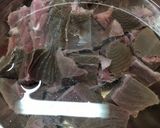 鮪の血合いの生姜炒め作り方1写真