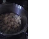 お酒がすすむ♪鳥皮の味噌煮作り方2写真