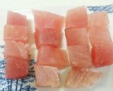 ビンチョウマグロのブロックをお刺し身に。作り方4写真