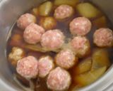 大根と鶏団子の煮物作り方6写真