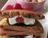 どら焼きの皮に、紅茶乗せチーズと塩トマト作り方4写真