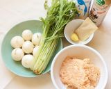 ふわふわ⭐️蕪と鶏団子のスープ作り方1写真