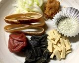 簡単！梅干し入り即席みそ汁作り方1写真