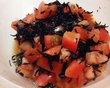 ゆで豚肉を✤ひじきトマトの麺つゆ酢で!?作り方4写真