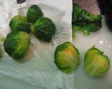 芽キャベツのガーリックバター炒め作り方1写真