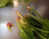 ほうれん草の根（無駄の少ない取り方）作り方4写真