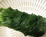 春菊と竹輪と残りモノのマヨ麺つゆサラダ作り方3写真