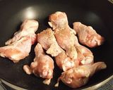 圧力鍋で♪手羽元と根菜の生姜醤油煮作り方1写真