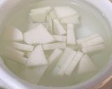 離乳食初期✿大根ペーストついでにスープ✿作り方1写真