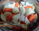 煮込むだけ♪鶏肉と根菜のトマト味噌煮込み作り方4写真