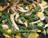 簡単15分！鶏胸肉オクラズッキーニサラダ作り方19写真