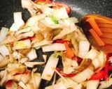 柚子胡椒＆柚子ポン酢味の焼きうどん作り方5写真