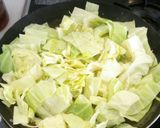 ざく切りキャベツの炒め蒸し♡作り方1写真