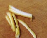 ごぼうだけのお味噌汁に柚子皮とひねりごま作り方3写真