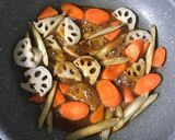 鶏ささみと根菜のピリ辛みそ炒め作り方5写真