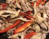 10分スタミナ料理♪豚肉とパプリカの炒め作り方3写真