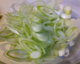 長ねぎ＆ザーサイ＆キャベツのせ拉麺。作り方1写真