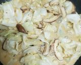 椎茸とキャベツのガチソースパスタ　作り方7写真