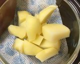 タコとポテトのガーリックバジル炒め作り方1写真