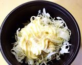 お弁当に♡キャベツマヨのたまご乗せ焼き作り方1写真