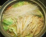 豚バラとキャベツの味噌にんにく鍋作り方5写真